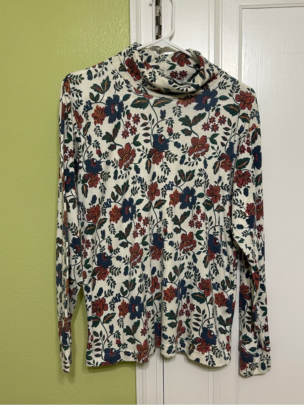 Vintage Floral Turtleneck Top